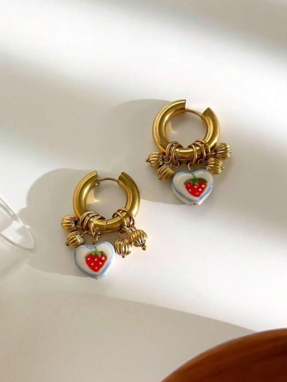 Strawberryhoop earrings 2620